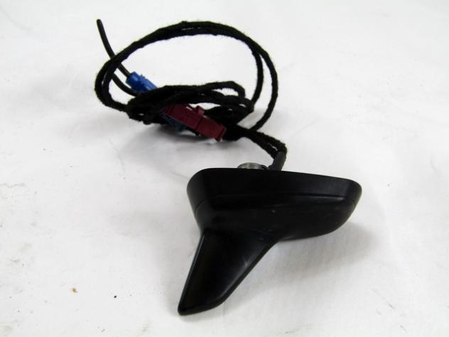 4L0035503F PINNA ANTENNA TETTO AUDI Q7 4L 3.0 D 4X4 171KW AUT 5P (2007) RICAMBIO USATO