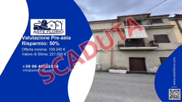 Immobile in asta di 114 m² in vendita a Aversa