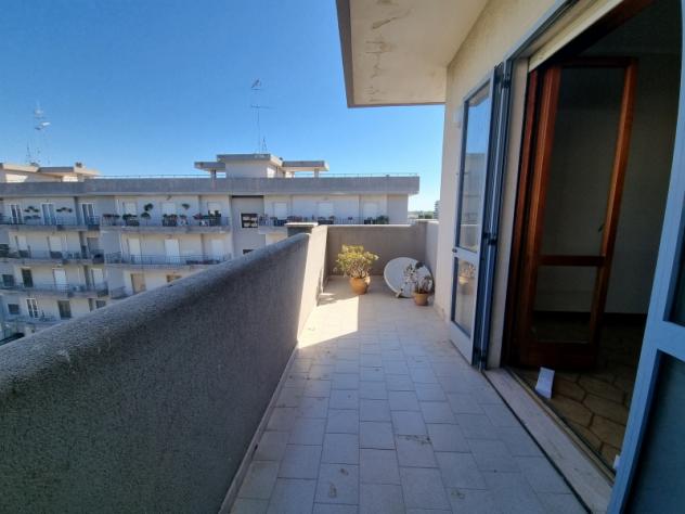 Affittasi appartamento semi arredato con garage a Lecce - Foto 3