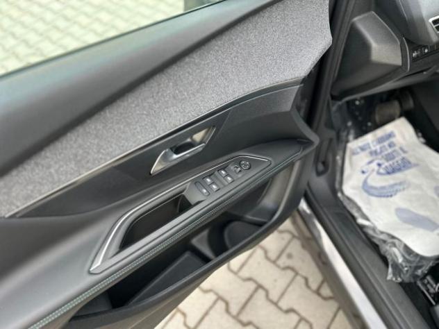 PEUGEOT 3008 BlueHDi 130 EAT8 Allure Pack rif. 23784406 - Foto 7