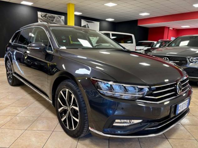 VOLKSWAGEN Passat Variant 2.0 TDI DSG Executive - UNIPRO - SOLO 25.000KM rif. 24182088