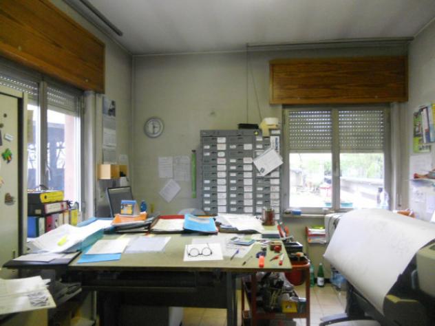 Immobile di 1540 m² con più di 5 locali in vendita a Pero - Foto 15