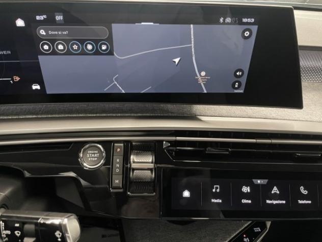 PEUGEOT 3008 1.2 Hybrid 145 e-DCS6 GT Pack Plus KM0 MY26 rif. 23495847 - Foto 9
