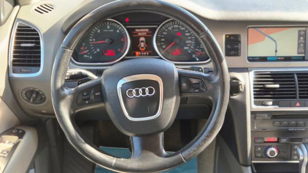 Audi Q7 ,7POSTI ,3.0 V6 TDI 233CV quattro tiptronic/AUTO/PELLE/SENSORI/NAVI - Foto 8