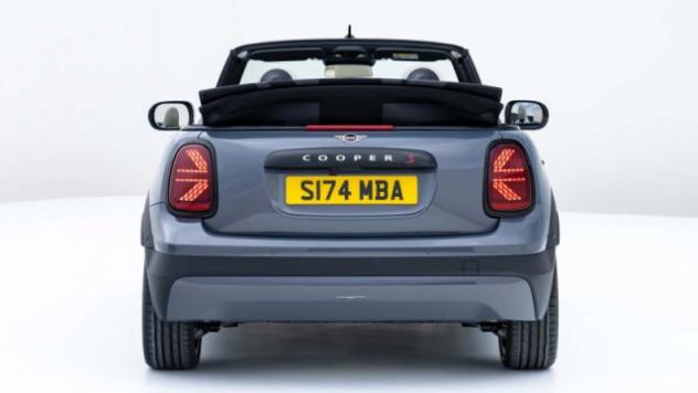 MINI Cooper C Paul Smith Edition Cabrio Mini CooperCbr(F67) rif. 23759228