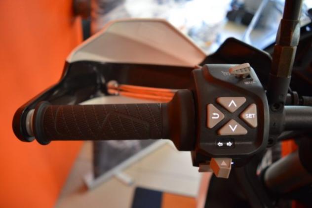 KTM 890 Adventure R rif. 23840995 - Foto 9