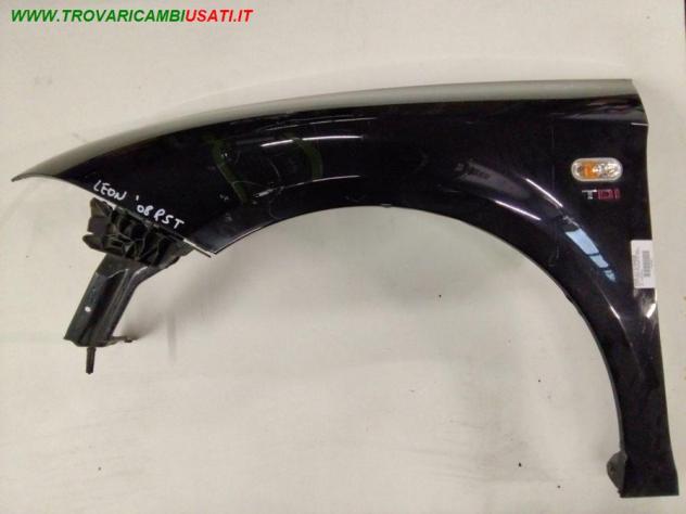 PARAFANGO ANT. SX NERO MET 999-U1310408 Carrozzeria  Lamierati esterni  Fiancate  Parafango ant. SEAT - LEON - 01-06-2005 - 01-12-2012