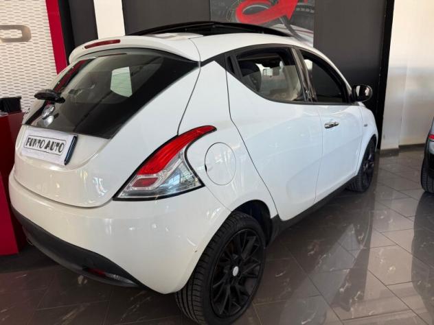 LANCIA Ypsilon 3ª serie Ypsilon 1.3 MJT 16V 95 CV 5 porte S&S Gold - Foto 2