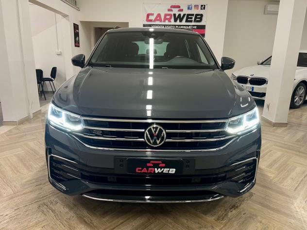 VOLKSWAGEN TIGUAN 2.0 TDI R-Line 4MOTION 2021 - Foto 2