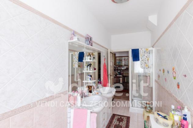 Villa di 350 m² con più di 5 locali e box auto in vendita a Cocquio-Trevisago - Foto 15