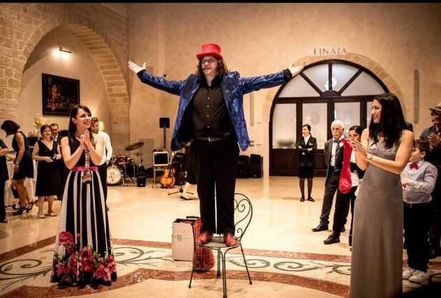 Maghi Giocolieri  Farfalle Luminose Spettacoli per ogni evento! - Foto 2