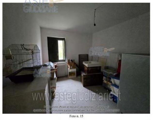 IMMOBILI-IMMOBILE RESIDENZIALE-- - Foto 8