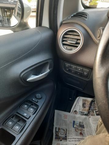 Fiat Grande Punto 1.4 5 porte Dynamic Natural Power - Foto 2