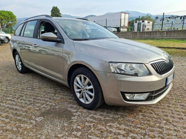 SKODA Octavia Wagon 1.6 tdi cr Ambition 105cv 4MOTION 4x4 UNIPRO rif. 23922144 - Foto 2
