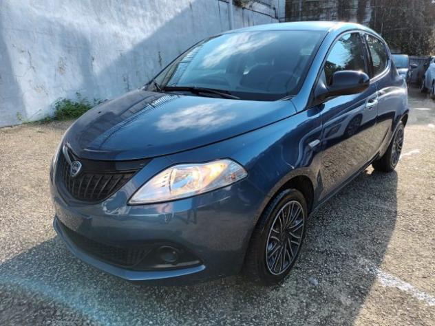 LANCIA Ypsilon 1000 HYBRID SILVER 70CV STEREO USB ITALIA rif. 23775581 - Foto 2