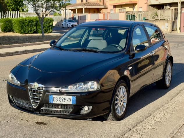Alfa Romeo 147 1.9 JTD M-JET 16V 5 porte Dist. - Foto 2