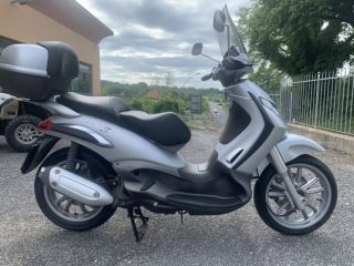 Piaggio Beverly 250