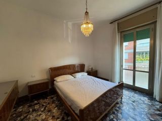 Stanza in appartamento in affitto a Bologna