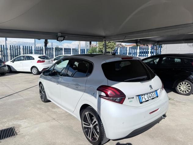 Peugeot 208 PureTech Turbo 110 EAT6 S&S 5 porte GT Line - Foto 4