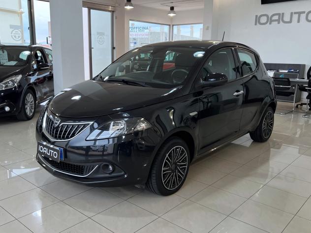 Lancia Ypsilon 1.0 Hybrid Gold 5 posti 2023 - Foto 2