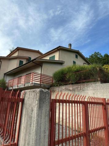 Immobile in asta di 167 m² con più di 5 locali e box auto in vendita a Pignola - Foto 2