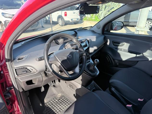 Lancia Ypsilon 1.2 69 CV 5 porte Silver - Foto 10