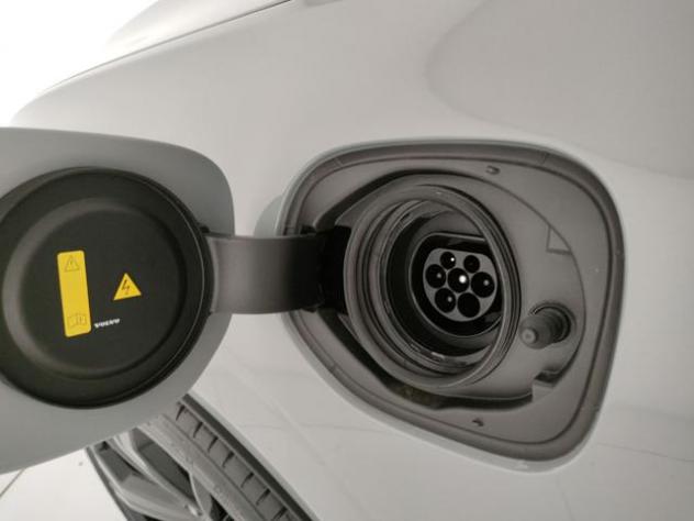 VOLVO XC60 T6 Plug-in AWD automatico Ultra Black Edition rif. 22533478 - Foto 10