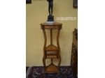 Alzatina-colonna portavaso a tre cassetti