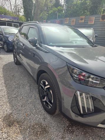 Peugeot 2008 Hybrid 145 e-DCS6 GT Exclusive - Foto 3