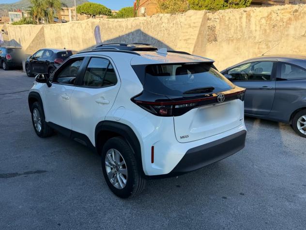 Toyota Yaris Cross 1.5 Hybrid 5p. E-CVT Active 2025 USATO - Foto 9