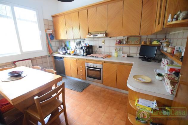 VILLA A SCHIERA di 4 vani e di 225 mq (CAVENAGO DI BRIANZA) rif. IGC VILLA VIA MANZONI - Foto 19