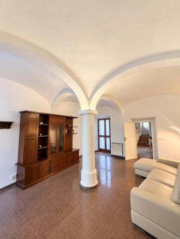 APPARTAMENTO INDIPENDENTE di 5 vani e di 130 mq (SIGNA) rif. L1393 - Foto 2