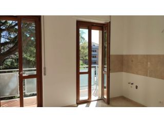 Trilocale piazza bengasi libero subito