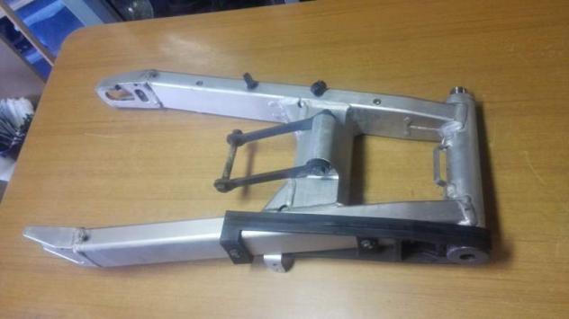 Forcellone alluminio Posteriore YAMAHA TDM 900 iniezione - Foto 2