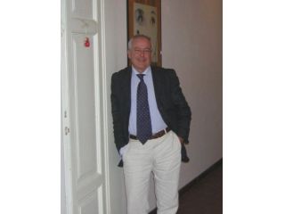 Amore e incontri Casalecchio di Reno - persona adulta  qualificata, cerca compagna in  Bologna. Tel:3482880655
