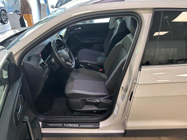 Volkswagen T-Cross 1.0 TSI 110 CV DSG Sport - Foto 6