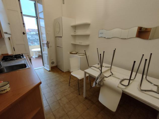 APPARTAMENTO INDIPENDENTE di 4 vani e di 80 mq (VIAREGGIO) rif. AF 0001 - Foto 5