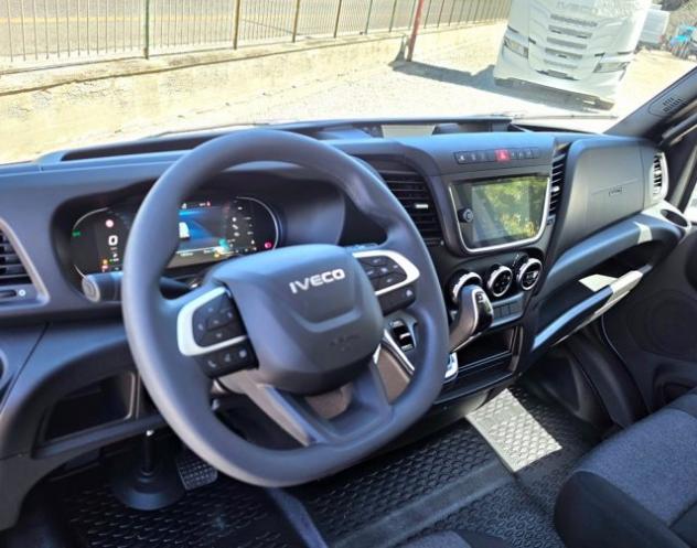 IVECO DAILY 35S16 V E6 FURGONE PASSO MEDIO L3 H2 rif. 23912685 - Foto 8