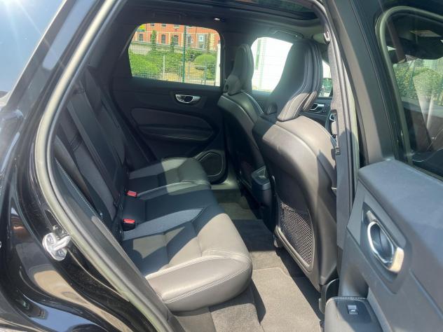 Volvo XC60 B5 D AWD automatico Plus Dark PRONTA CONSEGNA - Foto 10