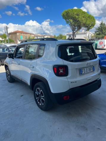 Jeep Renegade 2.0 Mjt 140CV 4WD Active Drive Longitude - Foto 5