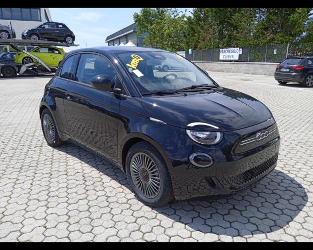 FIAT 500 500E La Nuova 3+1 Serie1 La Nuova - Icon+ 3+1