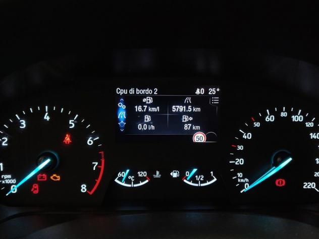 Ford Puma (2019) - 1.0 EcoBoost Hybrid 125 CV S&S Titanium - Foto 8