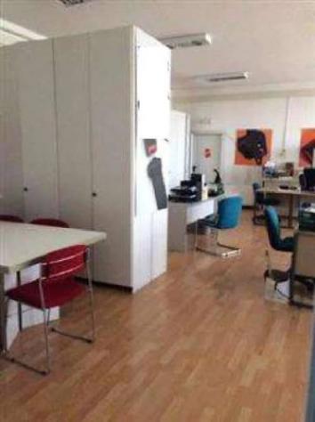 Immobile in asta di 340 m² con più di 5 locali e box auto doppio in vendita a Agrate Brianza - Foto 8