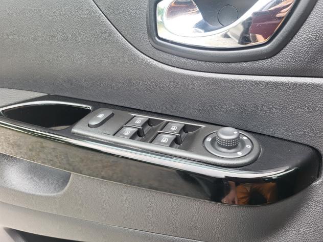 Renault Captur dCi 8V 90 CV EDC Start&Stop Energy Intens - Foto 8