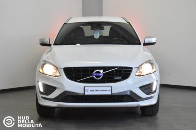 VOLVO XC60 D3 R-design Momentum rif. 23999566