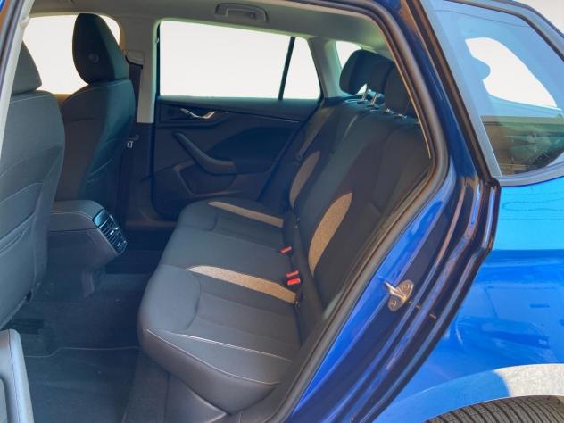 Škoda Kamiq 1.0 TSI Black Dots 70kW - Foto 10