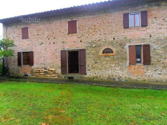 Borgo San Lorenzo colonica mq 450 oltre terreno