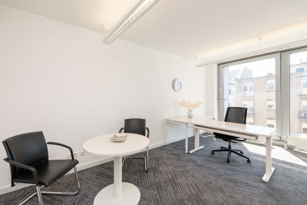 Abbonamenti flessibili per uffici a Torino, Regus Leonardo - Foto 7