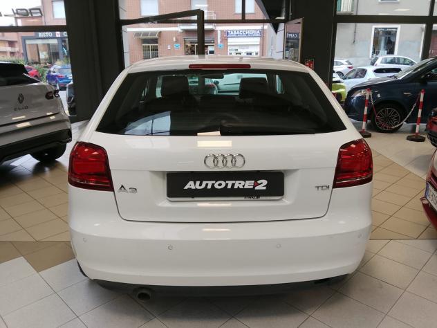 Audi A3 A3 1.6 tdi Attraction 90cv - Foto 6