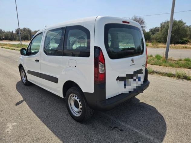PEUGEOT Partner TEPEE 1.6 BLUEHDI 75CV ACCESS MIX 5 POSTI N1 rif. 24059704 - Foto 9